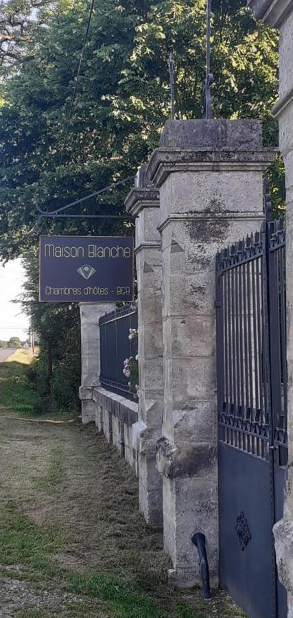 Maison Blanche Cherval Buitenkant foto